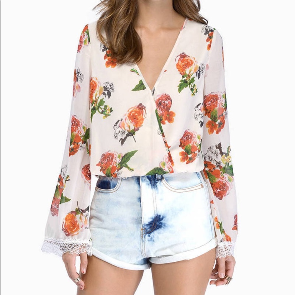 Cute floral top